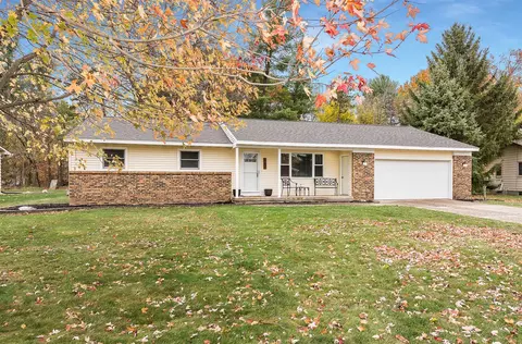 547 Sundale, Grand Rapids, MI 49548