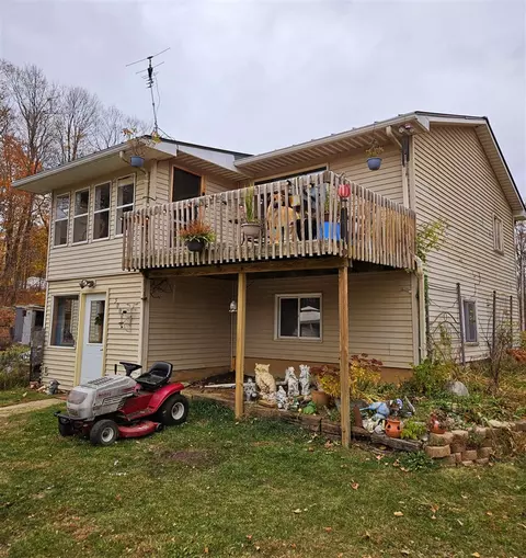 5000 Lammers, Hastings, MI 49058