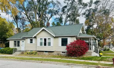 840 W Hackley, Muskegon, MI 49441