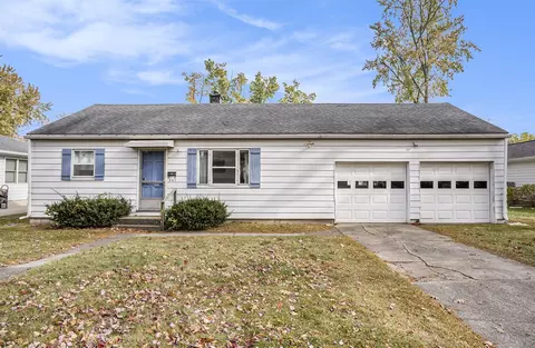 951 Monroe, South Haven, MI 49090