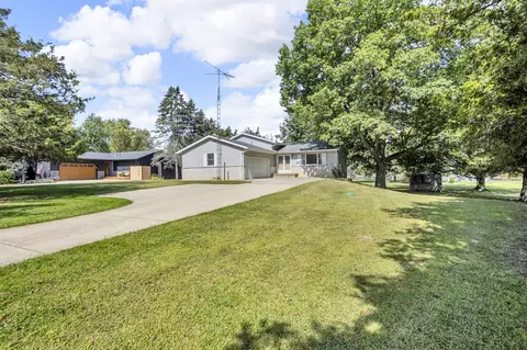 190 Steves Scenic, Horton, MI 49246