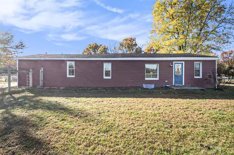 2840 Detroit, Niles, MI 49120