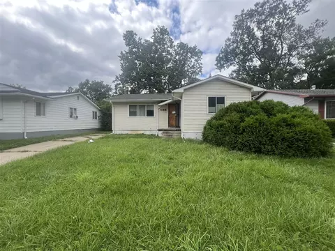 564 Highland, Pontiac, MI 48341