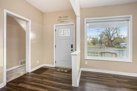 Entry Way - 495 Grove, Constantine, MI 49042 photo 1 of 2