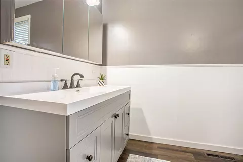 Bath - 495 Grove, Constantine, MI 49042 photo 1 of 2