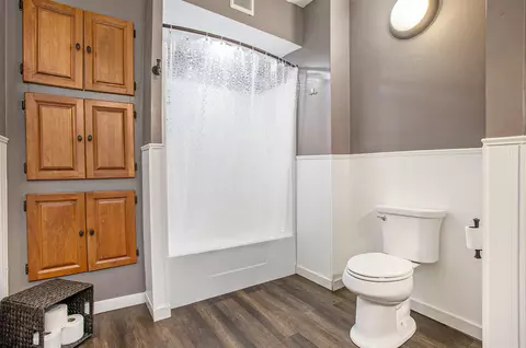 Bath - 495 Grove, Constantine, MI 49042 photo 2 of 2