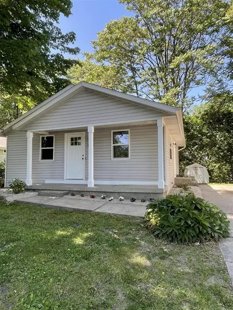 851 Woolsey, Grand Rapids, MI 49503