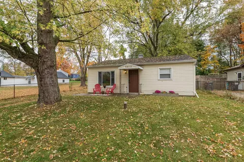 5812 Dakota, Portage, MI 49024