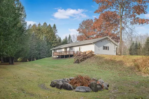 10600 E Cranberry Lk, Gladwin, MI 48624