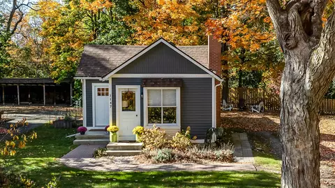 1147 Traver, Ann Arbor, MI 48105