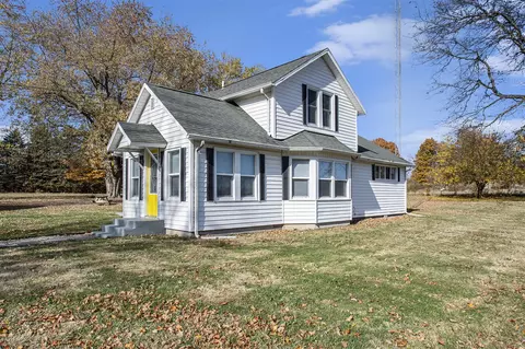 41936 70th, Covert, MI 49043 photo 3