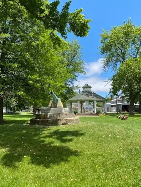 Exterior - 5 Pine, Three Oaks, MI 49128 photo 8 of 9