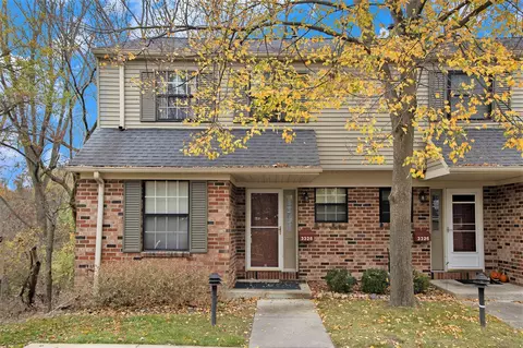 3328 Pine Blf, Kalamazoo, MI 49008
