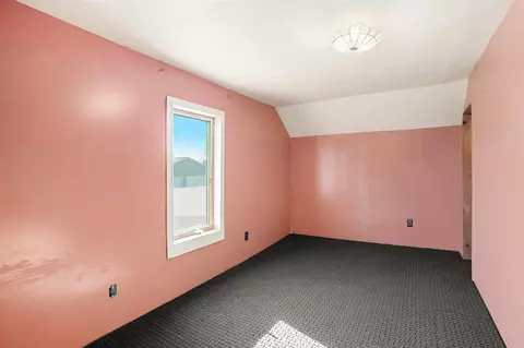 Bedroom - 204 E Clay, Ithaca, MI 48847 photo 5 of 5