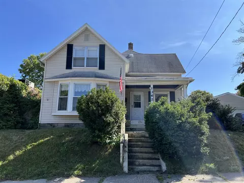 1362 Leonard, Grand Rapids, MI 49504