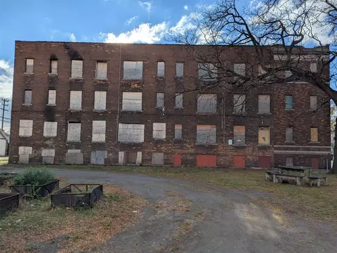 1530 Springwells, Detroit, MI 48209