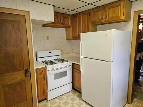 Kitchen - 1236 Longfellow, Jackson, MI 49202 photo 1 of 3