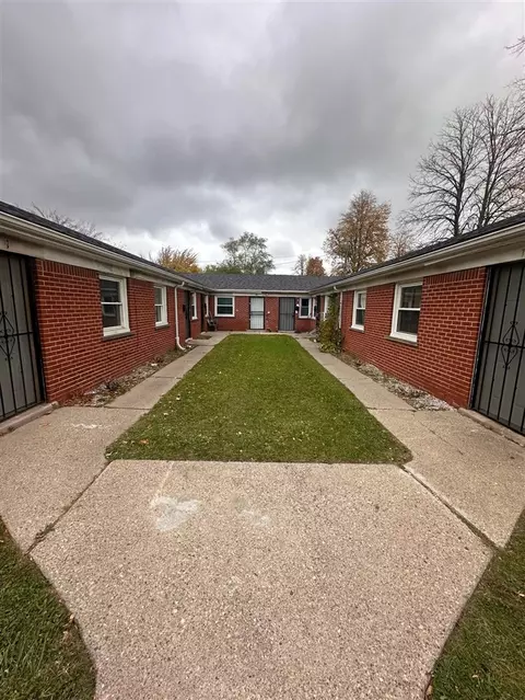 11000 Whittier, Detroit, MI 48224