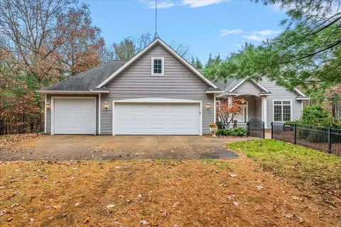 3835 Silver Crk, Hamilton, MI 49419