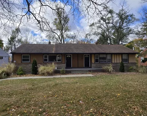 2132 Washtenaw, Ann Arbor, MI 48104