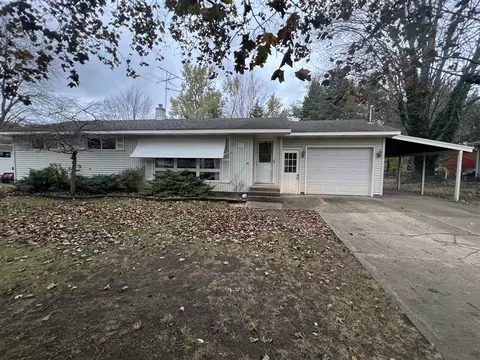 531 Rose Park, Holland, MI 49424