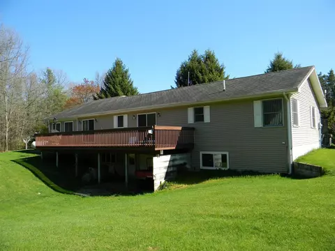 8560 E Kinney, Branch, MI 49402