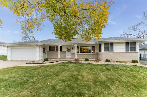 5144 Grosse Pointe, Portage, MI 49024