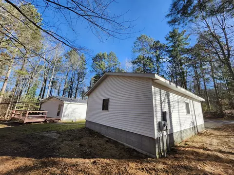Exterior - 255 E Skyline, Roscommon, MI 48653 photo 6 of 29