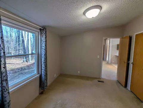 Bedroom - 255 E Skyline, Roscommon, MI 48653 photo 2 of 5