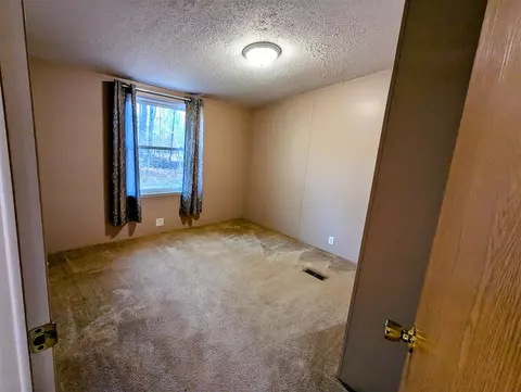 Bedroom - 255 E Skyline, Roscommon, MI 48653 photo 3 of 5