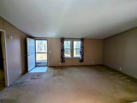 Living - 255 E Skyline, Roscommon, MI 48653 photo 3 of 4