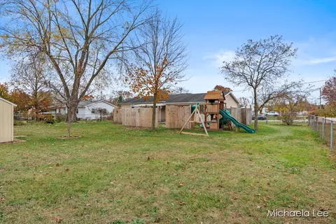 5190 Wallingford, Comstock Park, MI 49321