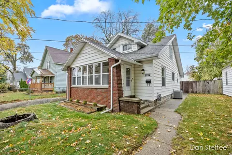2132 Eastern, Grand Rapids, MI 49505
