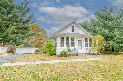 1820 River Blf, Niles, MI 49120