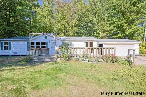 5245 S S Brks, Fruitport, MI 49415
