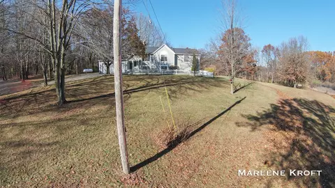 11365 10 Mile, Rockford, MI 49341