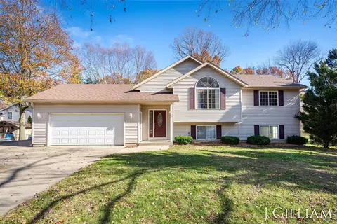 537 Sunnyjune, Holland, MI 49424