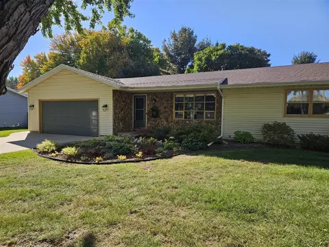 3730 Lane, Saint Joseph, MI 49085