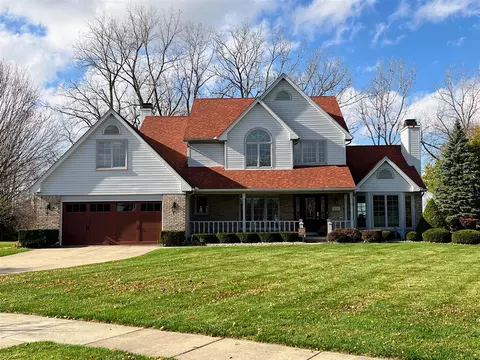212 Saint Anne Ln, Monroe, MI 48162