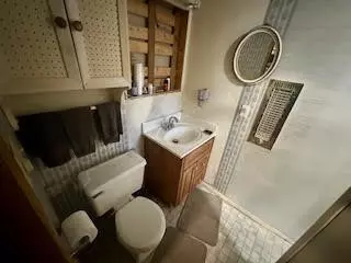 Bath - 11800 Territorial, Munith, MI 49259 photo 2 of 3
