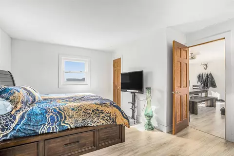 Bedroom - 381 Cedar Lk, Marshall, MI 49068 photo 2 of 5