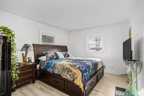 Bedroom - 381 Cedar Lk, Marshall, MI 49068 photo 1 of 5