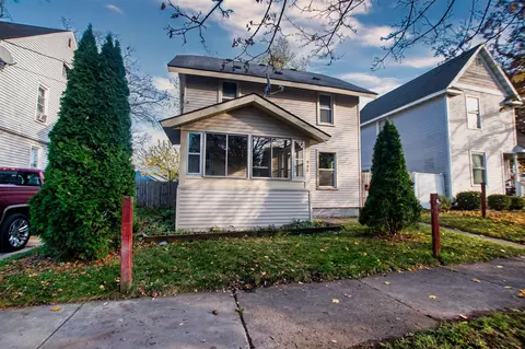 952 Dorchester, Grand Rapids, MI 49503