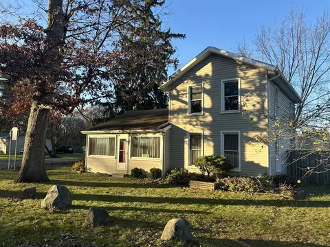 9238 Cady, Jackson, MI 49201