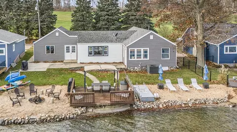 75 14 Mile, Sparta, MI 49345