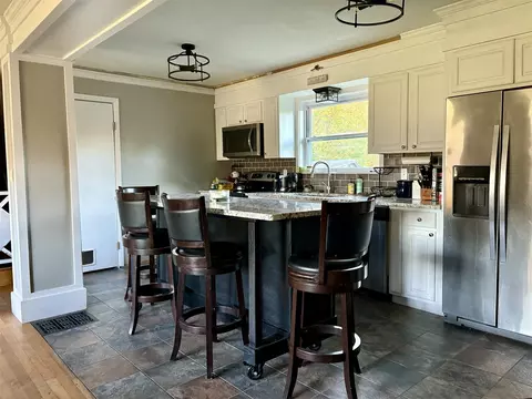 2345 E Glendora, Buchanan, MI 49107 photo 2