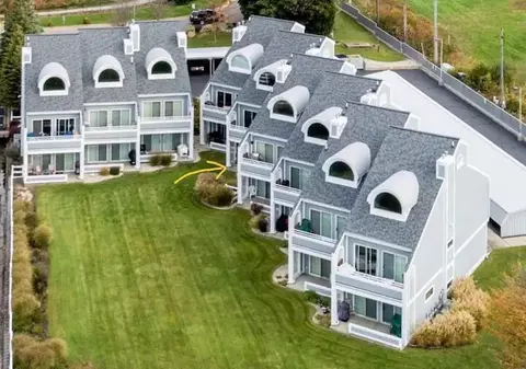 109 Millpoint #9, Spring Lake, MI 49456