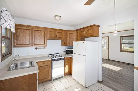 Kitchen - 138 Irwin, Brooklyn, MI 49230 photo 1 of 1