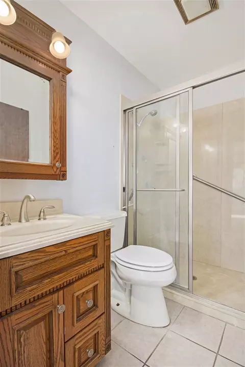 Bath - 138 Irwin, Brooklyn, MI 49230 photo 1 of 1