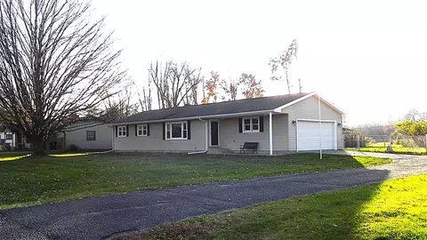 58048 Church, Three Rivers, MI 49093